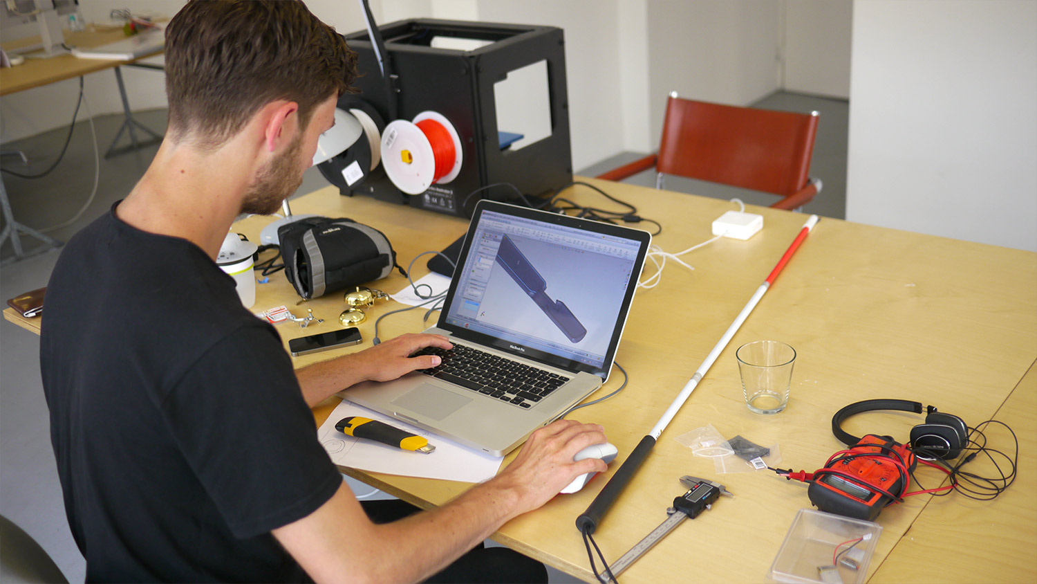 Ruben van der Vleuten while working on the industrial design of the interface